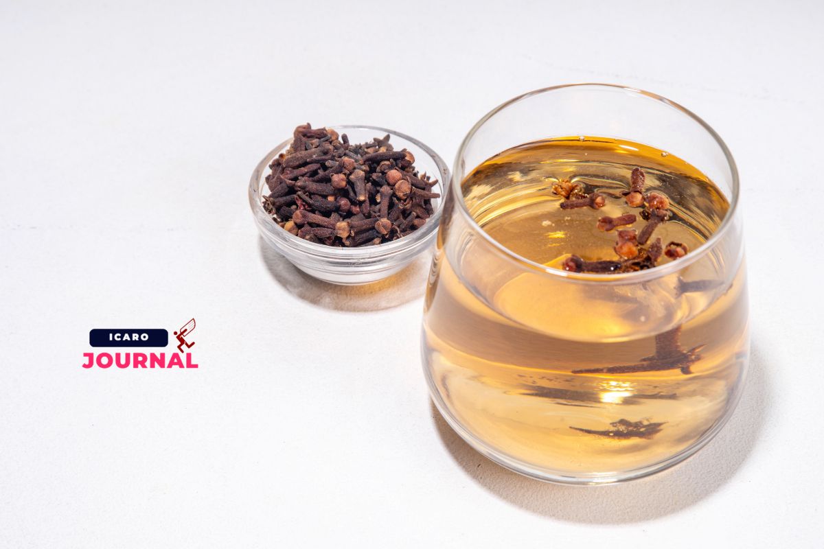 Acqua ai chiodi di garofano - IcaroJournal