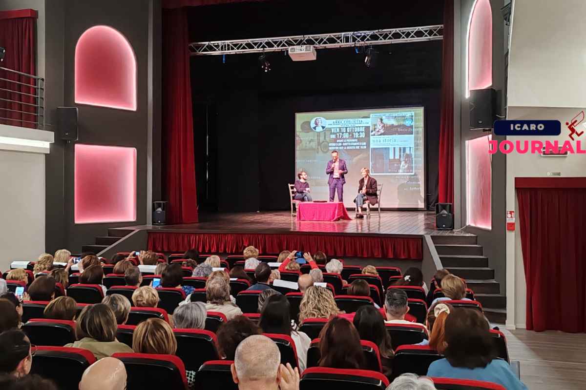 Anna Foglietta Una Storia - IcaroJournal