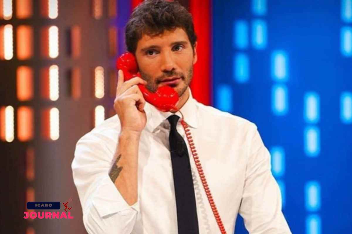 Stefano De Martino commosso ad Affari Tuoi (IcaroJournal.com)