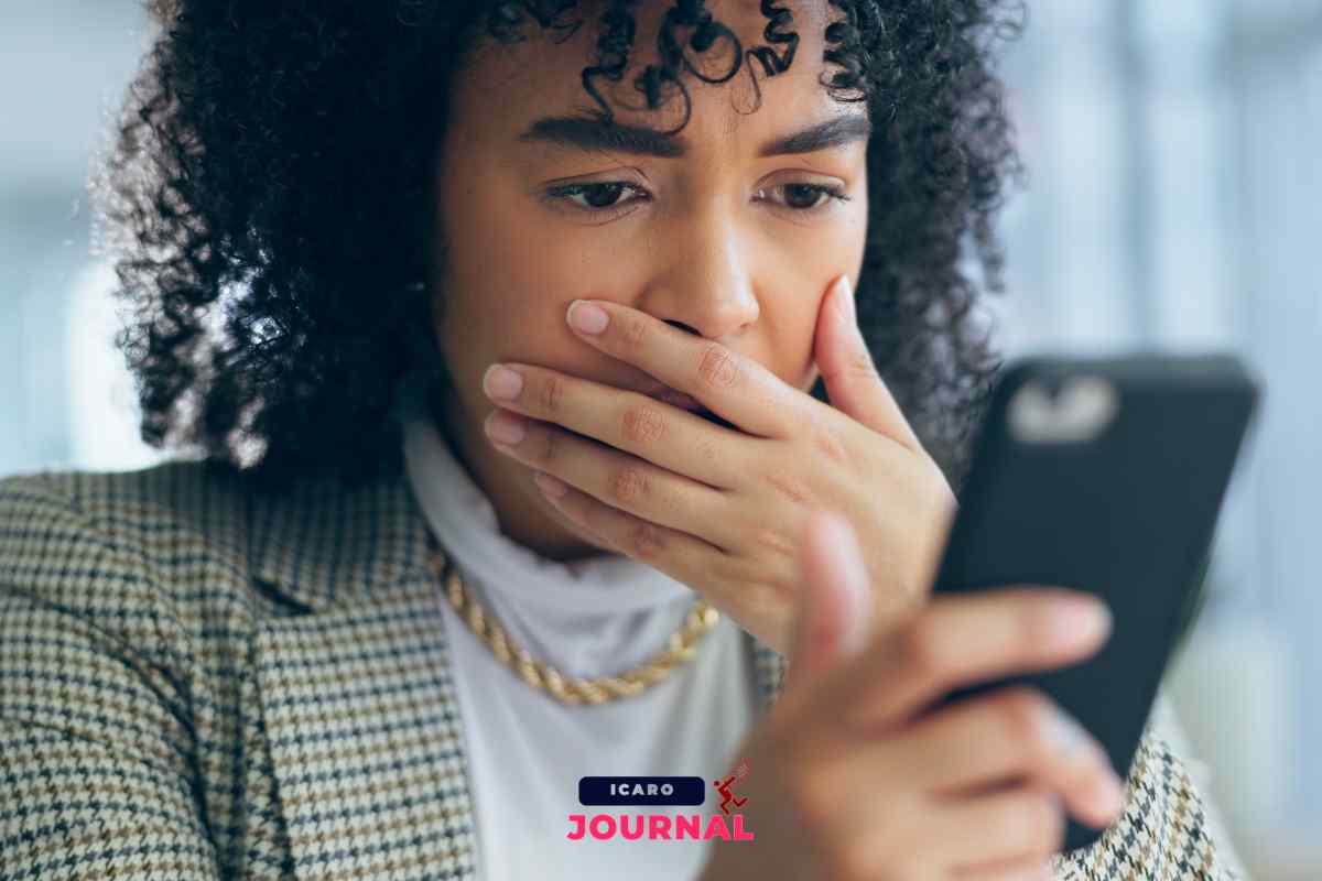 Numero sul telefono che tradisce soldi che spariscono - IcaroJournal