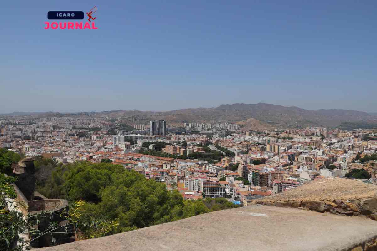 Malaga città vacanza Spagna - IcaroJournal