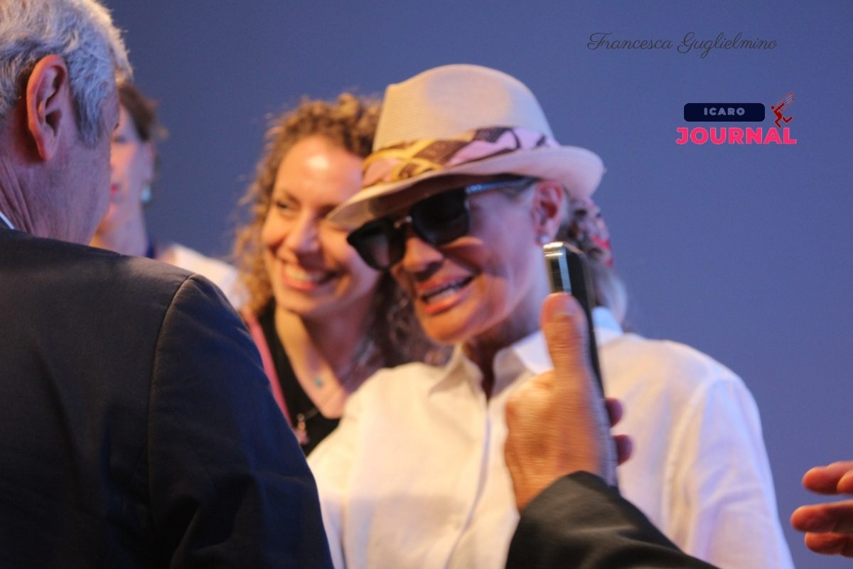 Heather Parisi ricorda Pippo Baudo all'Etna Comics - IcaroJournal