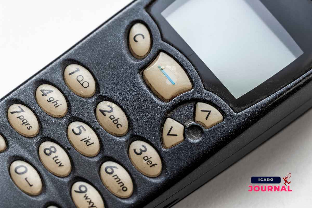 Cellulare vecchio vale milioni - IcaroJournal