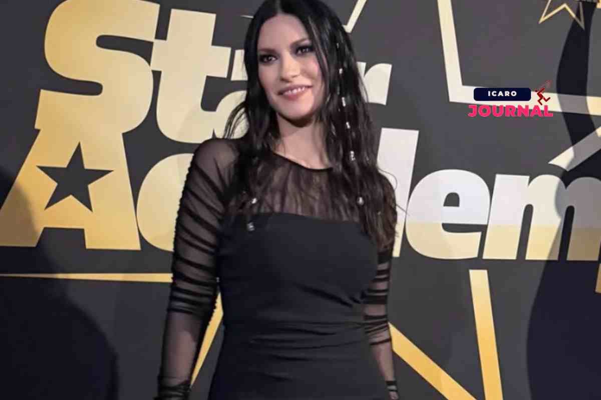 Laura Pausini cerimonia di chiusura dei Mondiali di Calcio - IcaroJournal