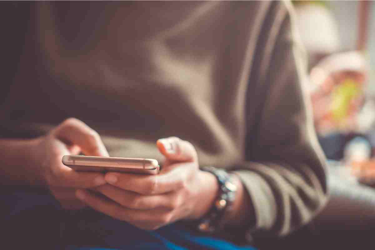 Novità Instagram e Facebook condizione d'uso (IcaroJournal.com)